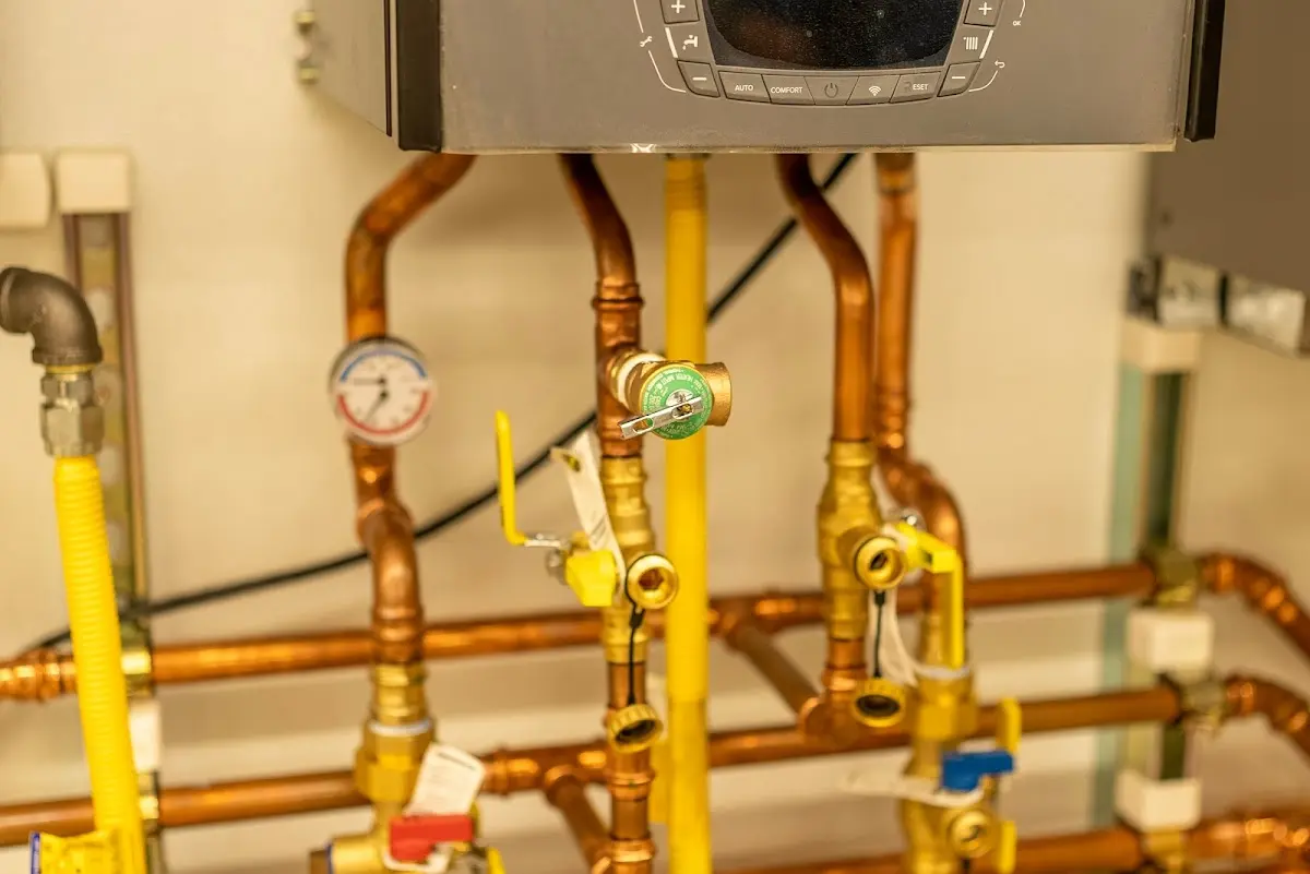 Licensed technician providing Slab Leak Repair for a homeowner in Grandwood Park